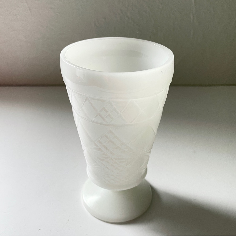 VINTAGE Indiana Milk Glass Diamond Point Pedestal Goblet Water Wine Cup MCM